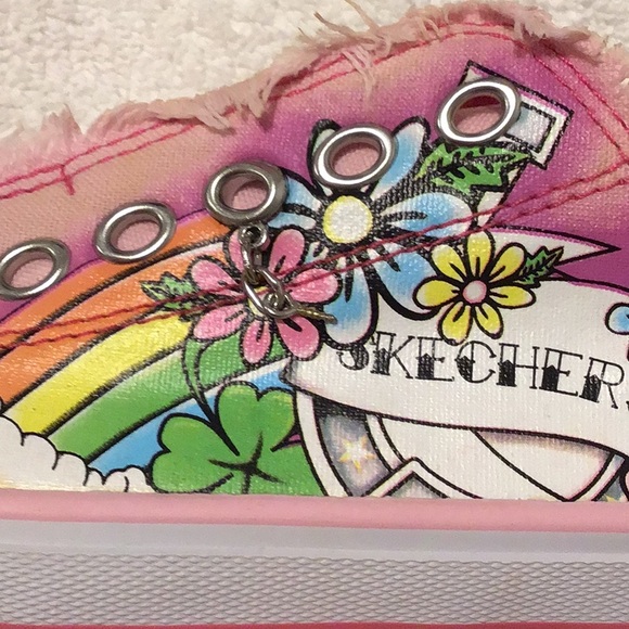 Skechers Girls size 3.5 slip on tennis shoes - Picture 5 of 8